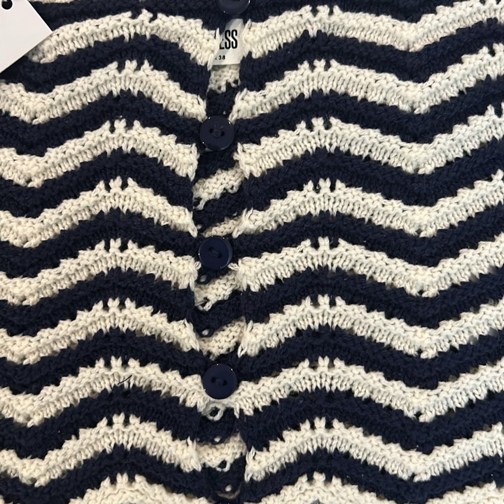 4TH & RECKLESS island crochet Knitted Crop top in navy & white Size M - Picture 9 of 9